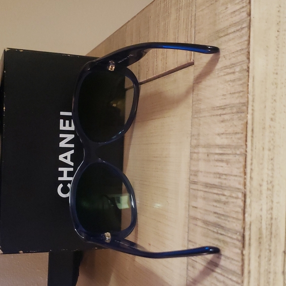 NWT⭐AUTHENTIC CHANEL⭐ Blue Jackie O style STUNNING SOPHISTICATED Sunglasses. - Picture 6 of 16
